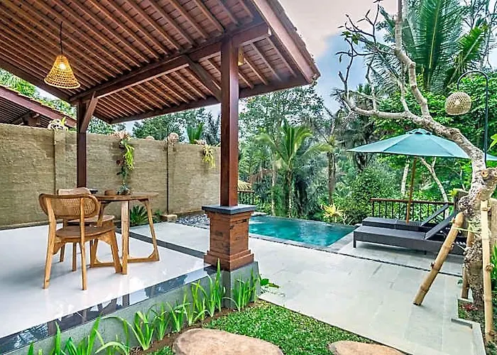 Otel Uma Kakul 4*